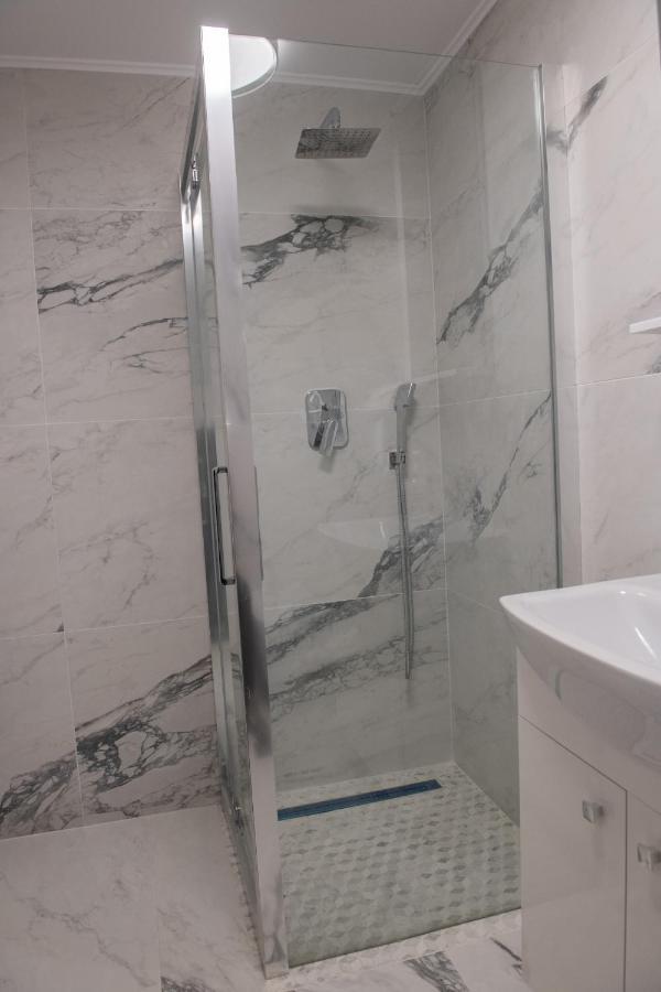 Apart Hotel Center Piatra Neamţ 外观 照片