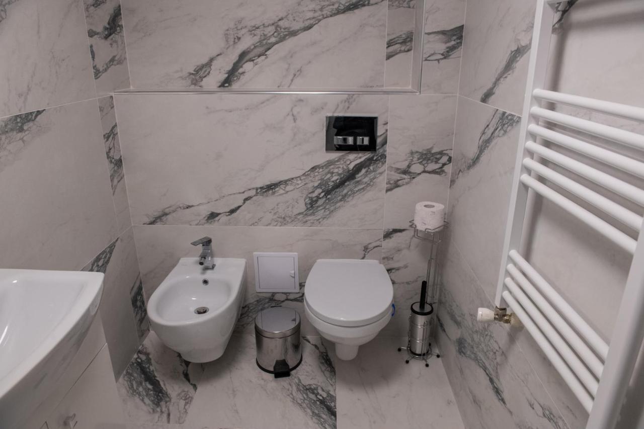 Apart Hotel Center Piatra Neamţ 外观 照片