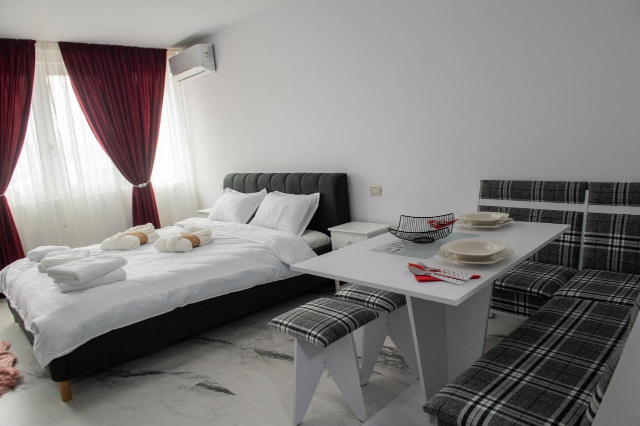 Apart Hotel Center Piatra Neamţ 外观 照片